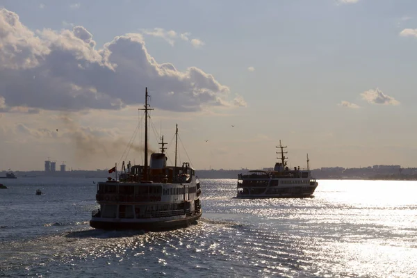 Voyage Mer Avec Vieux Ferry Bateau Vapeur Sur Bosphore Istanbul — Photo
