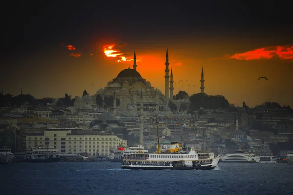 Stanbul Gün Batımında Yeni Cami Türkçe Yeni Camii Türkiye — Stok fotoğraf