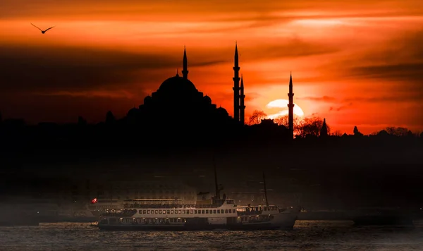 Nouvelle Mosquée Turque Yeni Camii Istanbul Coucher Soleil Turquie — Photo