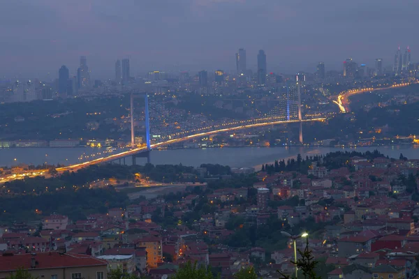 Boğaziçi Köprüsü Istanbul Silüeti — Stok fotoğraf