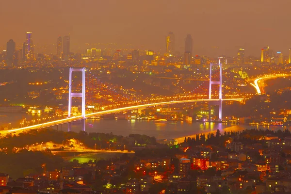 Bosporus Brücke Und Skyline Von Istanbul — Stockfoto