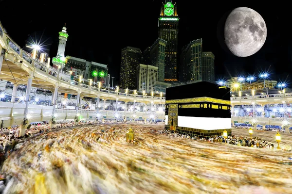 Muslimska Pilgrimer Circumambulate Den Kaaba Nära Black Stone Vid Masjidil — Stockfoto