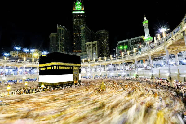 Muslimska Pilgrimer Circumambulate Den Kaaba Nära Black Stone Vid Masjidil — Stockfoto