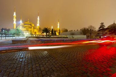 Mehmet Akif Ersoy Parkı'ndan Mavi Cami