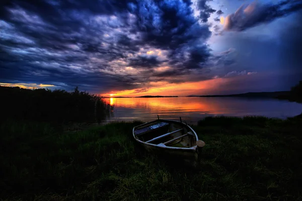 Бозкармутское Озеро Билечик Турция — стоковое фото