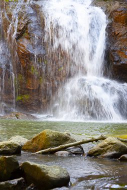 Türkiye'nin şelaleleri ve nehirleri. Erikli şelalesi, Çınarcık, Yalova, Türkiye