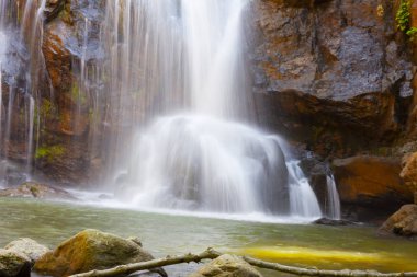 Türkiye'nin şelaleleri ve nehirleri. Erikli şelalesi, Çınarcık, Yalova, Türkiye