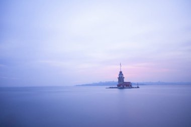 Kız Kulesi ve İstanbul Şehri