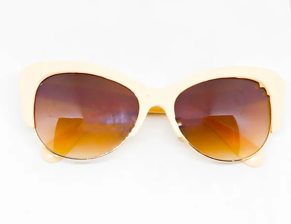 Lunettes Soleil Fraîches Isolées Sur Fond Blanc — Photo