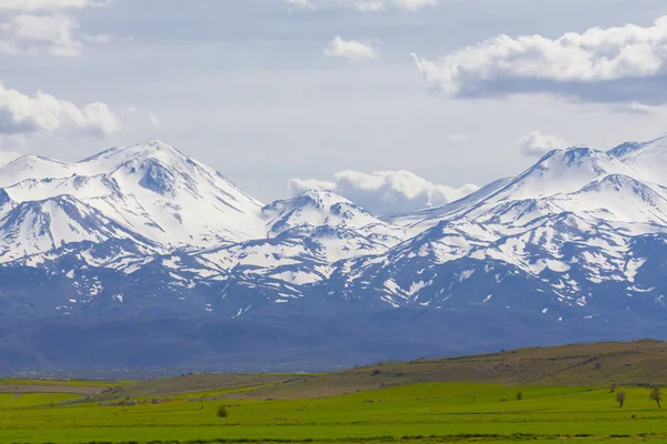 Hasan Mountain Hasan Nide Aksaray — kuvapankkivalokuva