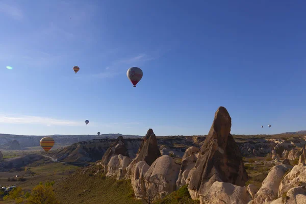 Balony Gorącym Powietrzu Latające Nad Spektakularnym Kapadocji Turcja — Zdjęcie stockowe