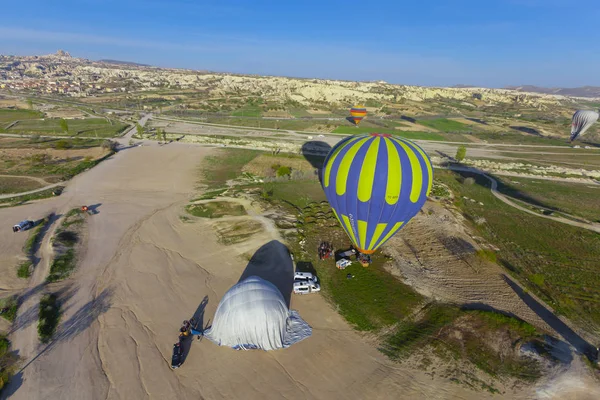 Palloni Aerostatici Che Sorvolano Spettacolare Cappadocia Turchia — Foto Stock