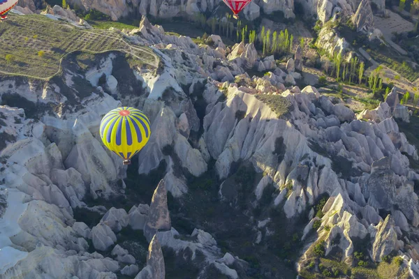 Globos Aire Caliente Volando Sobre Espectacular Capadocia Turquía — Foto de Stock