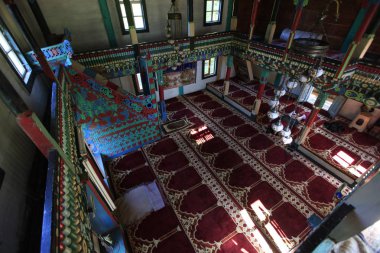 Artin,Macahel,Camili Camii camiinin dış görünümü, 18..