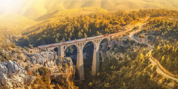 Adana manzara ve şehir / Türkiye 