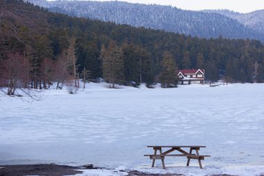 Abant-Gölcük güzel görünümü. İnanılmaz göl manzarası. Bolu Türkiye