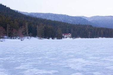 Abant-Gölcük güzel görünümü. İnanılmaz göl manzarası. Bolu Türkiye