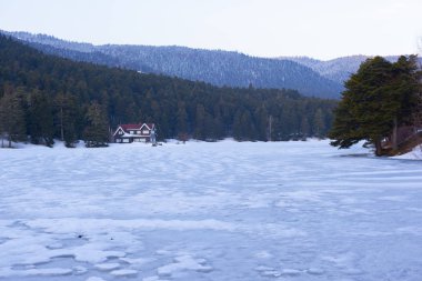 Abant-Gölcük güzel görünümü. İnanılmaz göl manzarası. Bolu Türkiye