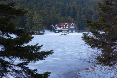 Abant-Gölcük güzel görünümü. İnanılmaz göl manzarası. Bolu Türkiye
