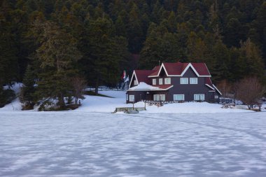 Abant-Gölcük güzel görünümü. İnanılmaz göl manzarası. Bolu Türkiye