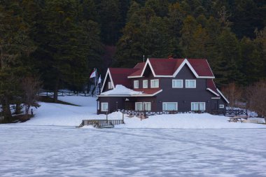 Abant-Gölcük güzel görünümü. İnanılmaz göl manzarası. Bolu Türkiye