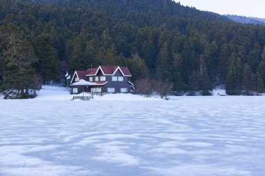 Abant-Gölcük güzel görünümü. İnanılmaz göl manzarası. Bolu Türkiye