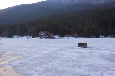 Abant-Gölcük güzel görünümü. İnanılmaz göl manzarası. Bolu Türkiye