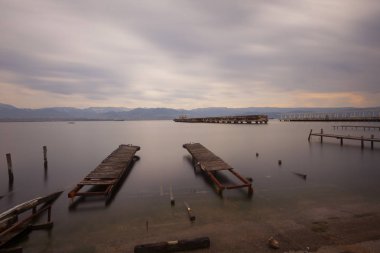 Sekapark, İzmit, Kocaeli. Deniz kıyısındaki güzel doğal park. Türkiye 'de gün batımı deniz manzarası.