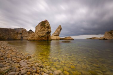 Pembe kayalarda gün doğumu, ( Türkiss; Pembe Kayalar ) Kefken, Kocaeli , Türkiye