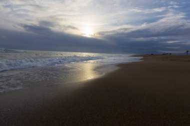 Beach Lara Antalya Türkiye'deki yakınındaki insanlar olmadan. Küçük Asya