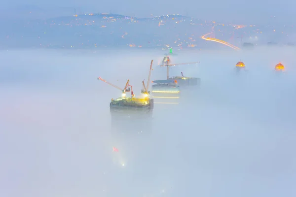 Rascacielos Niebla Estambul Turquía — Foto de Stock