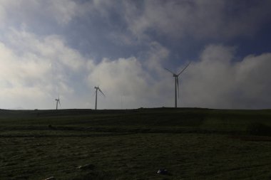 Volkanik dağ Erciyes ve Kayseri tarım arazileri panaromik - Kayseri Türkiye