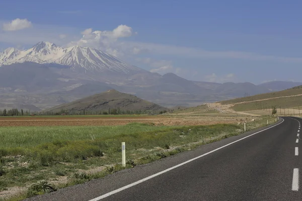 Montaña Volcánica Erciyes Tierras Cultivo Kayseri Panaromic Kayseri Turquía — Foto de Stock