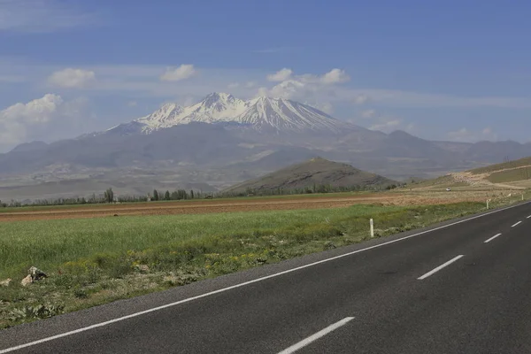 Montaña Volcánica Erciyes Tierras Cultivo Kayseri Panaromic Kayseri Turquía — Foto de Stock