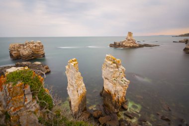 Şile Deniz Feneri (ile/İstanbul/Türkiye). Sile Deniz Feneri, İstanbul'un Şile semtinde yer alan ve Boğaz ve Karadeniz'e hizmet veren bir deniz feneridir. ile Deniz Feneri, iki lig biridir