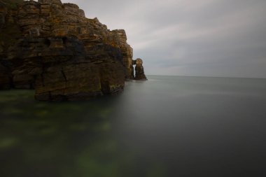 Şile Deniz Feneri (ile/İstanbul/Türkiye). Sile Deniz Feneri, İstanbul'un Şile semtinde yer alan ve Boğaz ve Karadeniz'e hizmet veren bir deniz feneridir. ile Deniz Feneri, iki lig biridir