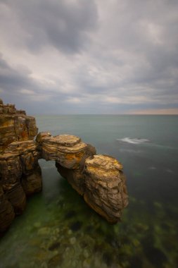 Şile Deniz Feneri (ile/İstanbul/Türkiye). Sile Deniz Feneri, İstanbul'un Şile semtinde yer alan ve Boğaz ve Karadeniz'e hizmet veren bir deniz feneridir. ile Deniz Feneri, iki lig biridir