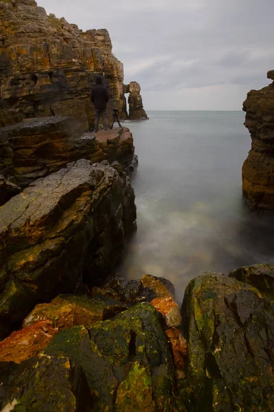 Şile Deniz Feneri (ile/İstanbul/Türkiye). Sile Deniz Feneri, İstanbul'un Şile semtinde yer alan ve Boğaz ve Karadeniz'e hizmet veren bir deniz feneridir. ile Deniz Feneri, iki lig biridir