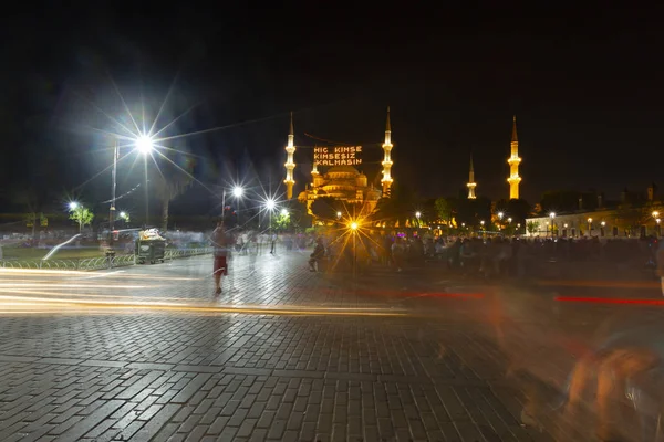土耳其伊斯坦布尔的蓝色清真寺 苏丹阿赫迈特 清真寺装饰有马雅特别为斋月 写信给马哈亚 11个月的苏丹 — 图库照片