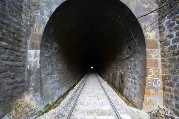 Zugweg Und Tunnel Truthahn — Stockfoto