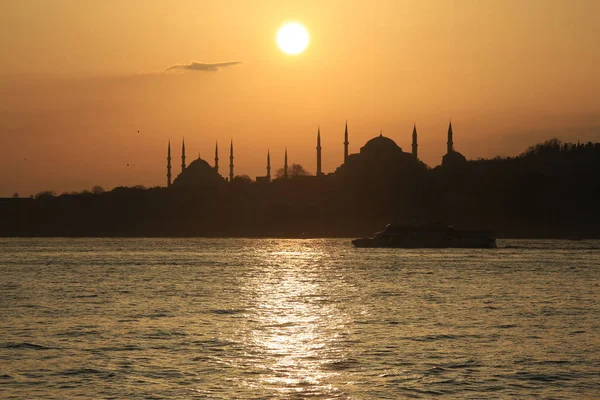 Istanbuls Skyline Och Solnedgång Turkiet — Stockfoto