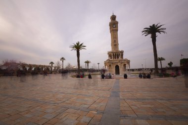 zmir tarihi saat kulesi 