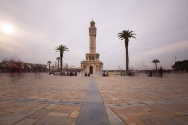 zmir tarihi saat kulesi 