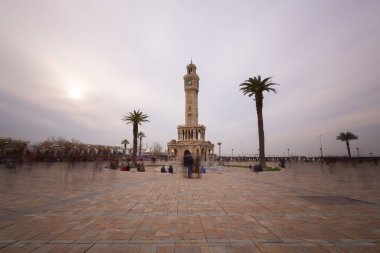 zmir tarihi saat kulesi 