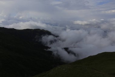 Kaçkar dağlarında Ambarlı yaylasının panoramik manzarası, Karadeniz, Rize, Türkiye