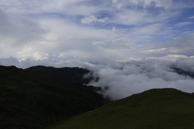 Kaçkar dağlarında Ambarlı yaylasının panoramik manzarası, Karadeniz, Rize, Türkiye