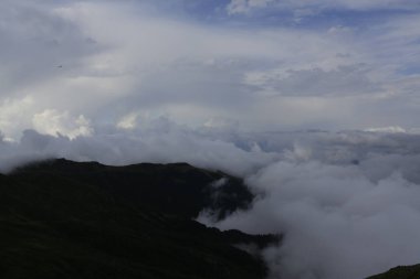 Kaçkar dağlarında Ambarlı yaylasının panoramik manzarası, Karadeniz, Rize, Türkiye