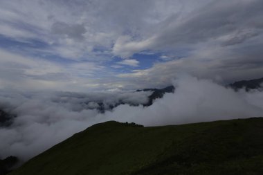Kaçkar dağlarında Ambarlı yaylasının panoramik manzarası, Karadeniz, Rize, Türkiye