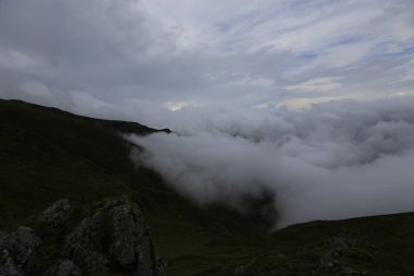 Kaçkar dağlarında Ambarlı yaylasının panoramik manzarası, Karadeniz, Rize, Türkiye