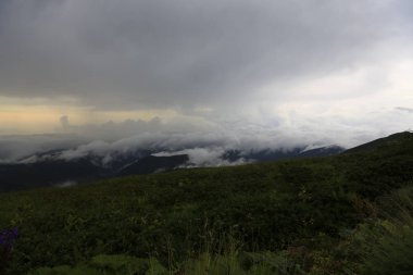 Kaçkar dağlarında Ambarlı yaylasının panoramik manzarası, Karadeniz, Rize, Türkiye